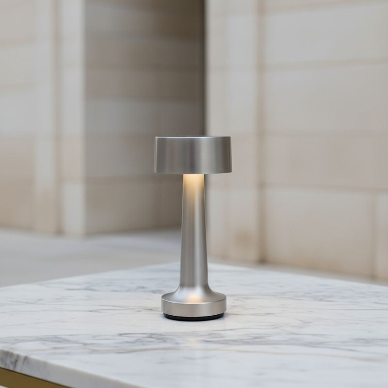 Luminária de Mesa em LED Touch Recarregável Prata Sirena