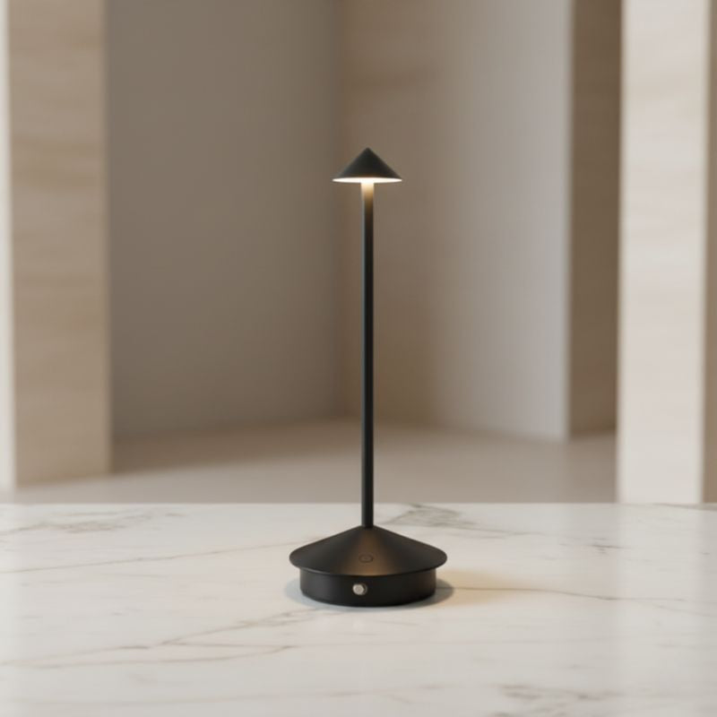 Luminária de Mesa em Led Recarregável Preta Modelo Vellum